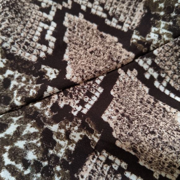 ember Beige Brown V-neck High Waist Peplum Blouse, Puff Sleeves, Snake P… - Picture 5 of 10